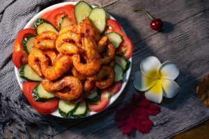 Gambas empanadas crujientes en la freidora